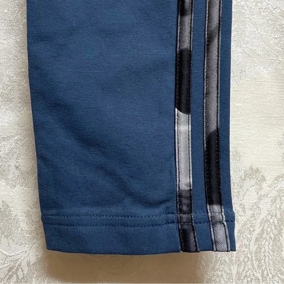 Adidas Women's NWT Essential 3-Stripe High-Waisted Leggings Size M Athleisure - Picture 4 of 7